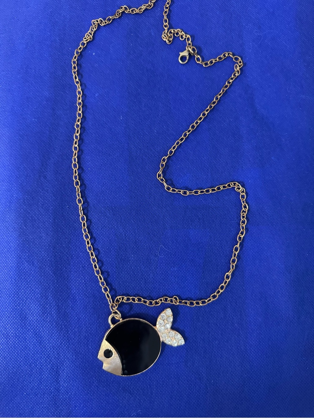 “Here fishy-fishy!” Gold-Tone Black Fish Pendant Necklace with Crystal Tail -NWT